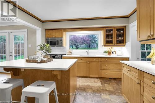 787 Manchester Road, London, ON - Indoor Photo Showing Kitchen