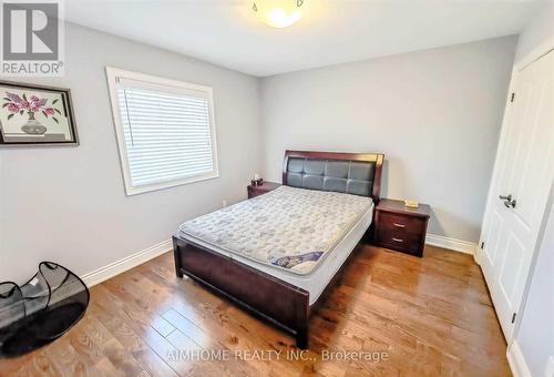 135 Fifefield Drive, Vaughan, ON - Indoor Photo Showing Bedroom