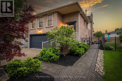 839 Merritt Drive, Milton, ON - Outdoor