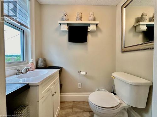 1521 Highway 9, Mildmay, ON - Indoor Photo Showing Bathroom