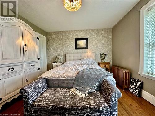 1521 Highway 9, Mildmay, ON - Indoor Photo Showing Bedroom