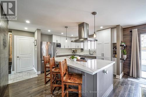 5 Elrose Road, Brampton, ON - Indoor Photo Showing Kitchen With Upgraded Kitchen