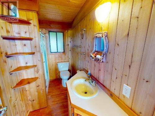 1652 Savary Island Road, Savary Island, BC - Indoor