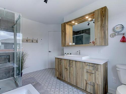 Salle de bains - 3464 Rue Des Stellaires, Longueuil (Le Vieux-Longueuil), QC - Indoor Photo Showing Bathroom