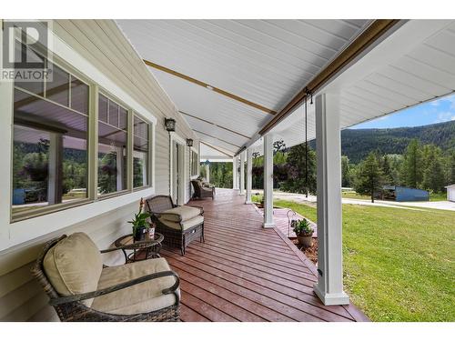 7960 3 Highway, Yahk, BC - Outdoor With Deck Patio Veranda With Exterior