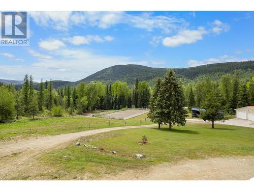 7960 3 Highway, Yahk, BC - Outdoor With View