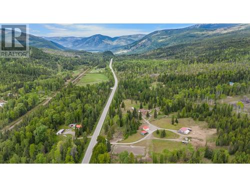 7960 3 Highway, Yahk, BC - Outdoor With View