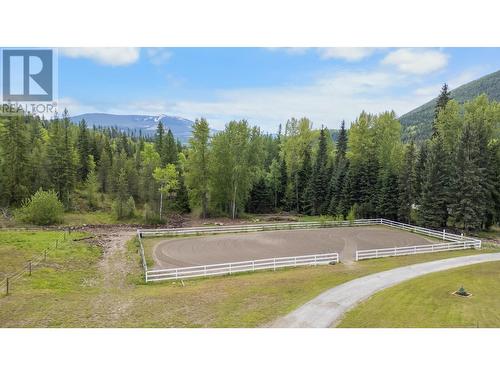 7960 3 Highway, Yahk, BC - Outdoor With View