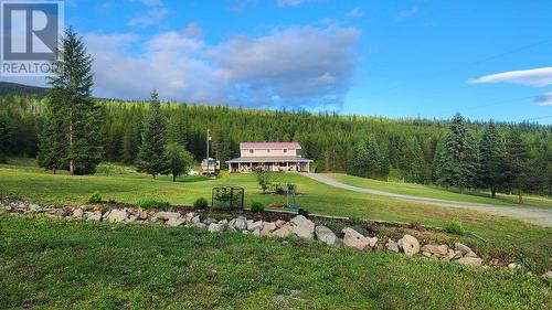 7960 3 Highway, Yahk, BC - Outdoor With View