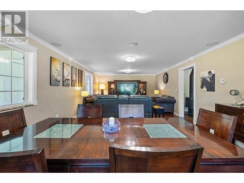 7960 3 Highway, Yahk, BC - Indoor Photo Showing Dining Room