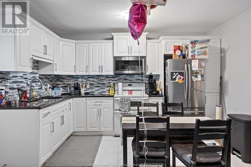 1072 South Pacific, Windsor, ON - Indoor Photo Showing Kitchen