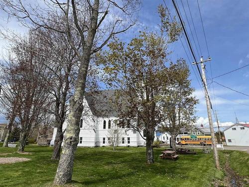 8729 Highway 2, Great Village, NS 