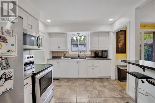 3990 Myrtle, Windsor, ON - Indoor Photo Showing Kitchen With Double Sink