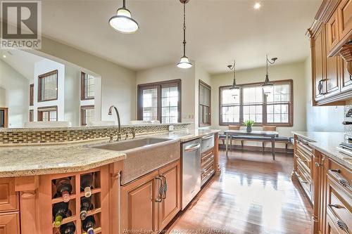 9939 Concession 9, Essex, ON - Indoor Photo Showing Kitchen With Upgraded Kitchen