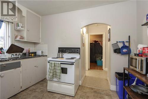 110 King, Sudbury, ON - Indoor Photo Showing Kitchen