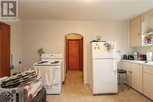 110 King, Sudbury, ON - Indoor Photo Showing Kitchen