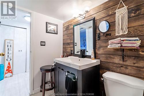 15 Storey Crescent, Chatham, ON - Indoor Photo Showing Bathroom