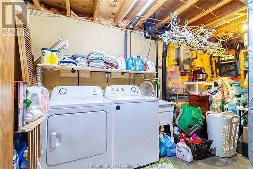 15 Storey Crescent, Chatham, ON - Indoor Photo Showing Laundry Room