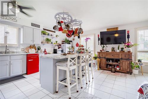 15 Storey Crescent, Chatham, ON - Indoor Photo Showing Kitchen