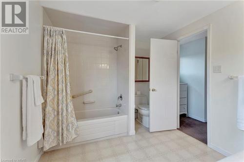 275 Biehn Drive, Kitchener, ON - Indoor Photo Showing Bathroom