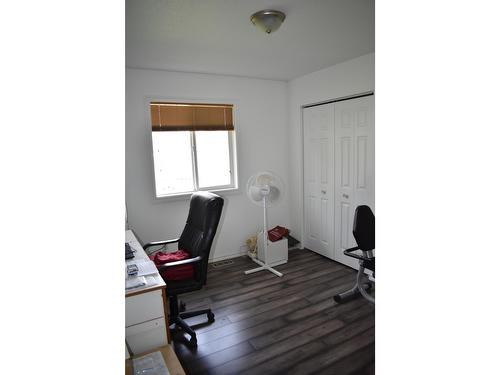 5724 Vermillion Street, Edgewater, BC - Indoor Photo Showing Other Room