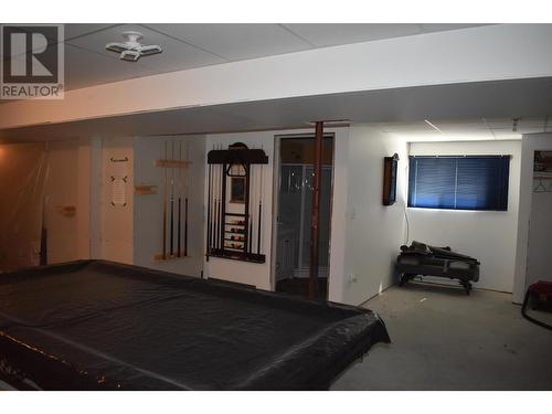 5724 Vermillion Street, Edgewater, BC - Indoor Photo Showing Other Room