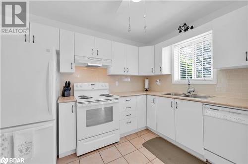 351 Cannifton Road Unit# 17, Belleville, ON - Indoor Photo Showing Kitchen With Double Sink