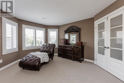 264 Dorchester Drive, Grimsby, ON - Indoor Photo Showing Bedroom