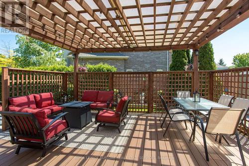 264 Dorchester Drive, Grimsby, ON - Outdoor With Deck Patio Veranda With Exterior