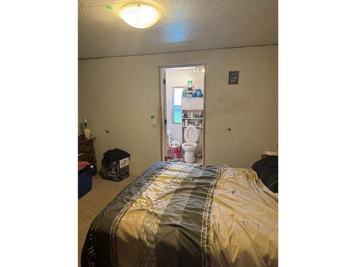 4717 Goat River Road N, Creston, BC - Indoor Photo Showing Bedroom