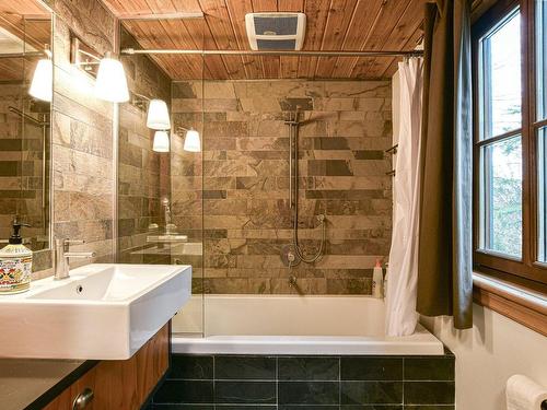 Bathroom - 1292 Rue De La Canardière, Val-Morin, QC - Indoor Photo Showing Bathroom