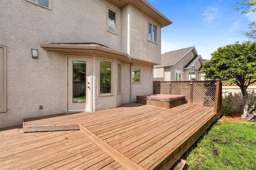 19 Simsbury Place, Winnipeg, MB - Outdoor With Deck Patio Veranda With Exterior