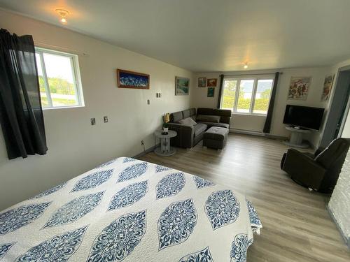 Salon - 495A  - 495B Rg St-Charles, La Malbaie, QC - Indoor Photo Showing Bedroom