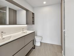 Ensuite bathroom - 