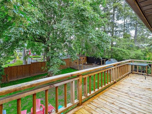 1032 Parkway Dr, Central Saanich, BC 