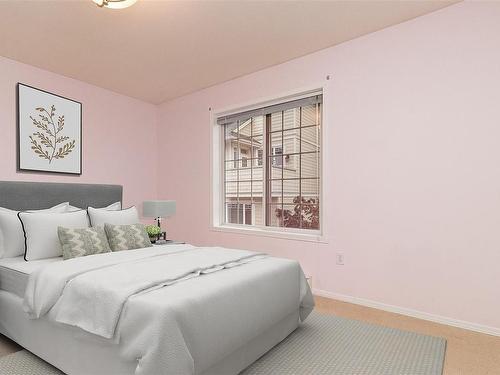 12-177 Second Ave West, Qualicum Beach, BC - Indoor Photo Showing Bedroom