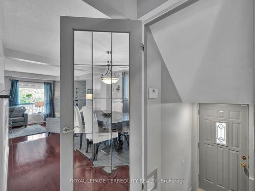 3143 Valcourt Cres, Mississauga, ON - Indoor Photo Showing Other Room