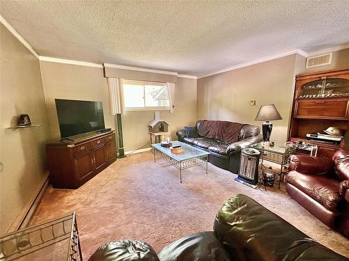 2777 Old Hedley Road, Princeton, BC - Indoor Photo Showing Bedroom