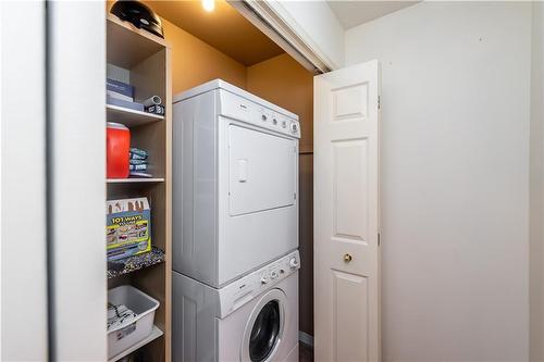 436 Jacqueline Boulevard, Hamilton, ON - Indoor Photo Showing Laundry Room