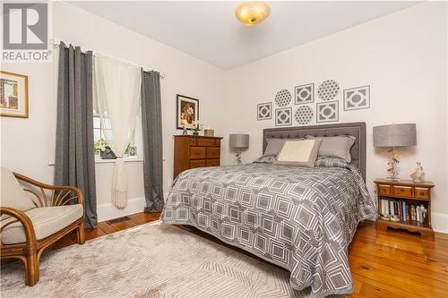 18990 18 County Road, Martintown, ON - Indoor Photo Showing Bedroom