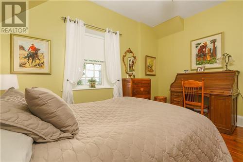 18990 18 County Road, Martintown, ON - Indoor Photo Showing Bedroom