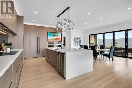 1512 Cabernet Way, West Kelowna, BC - Indoor Photo Showing Kitchen