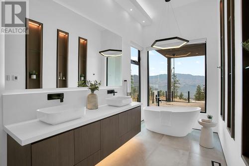 1512 Cabernet Way, West Kelowna, BC - Indoor Photo Showing Bathroom