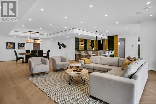 1512 Cabernet Way, West Kelowna, BC - Indoor Photo Showing Living Room