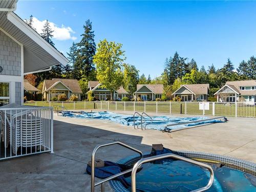 5-5251 Island Hwy West, Qualicum Beach, BC 