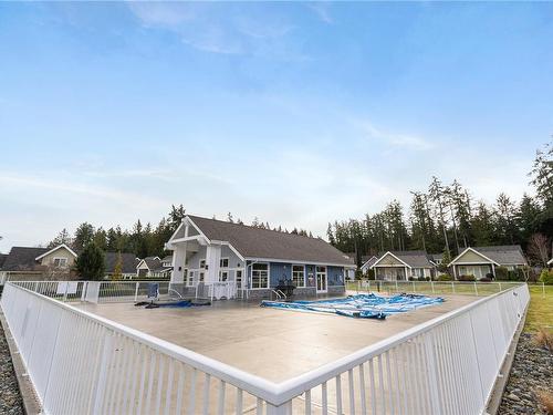 5-5251 Island Hwy West, Qualicum Beach, BC 