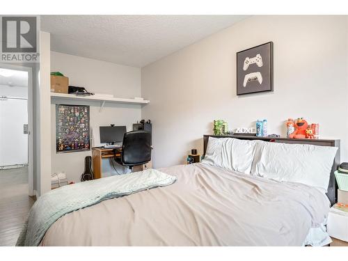 395 Franklyn Road Unit# 108, Kelowna, BC - Indoor Photo Showing Bedroom