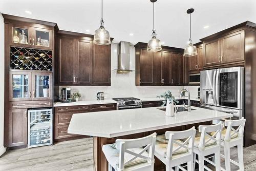 5154 Bird Boulevard, Burlington, ON - Indoor Photo Showing Kitchen With Upgraded Kitchen