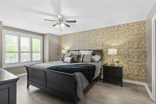 5154 Bird Boulevard, Burlington, ON - Indoor Photo Showing Bedroom