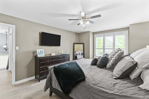 5154 Bird Boulevard, Burlington, ON - Indoor Photo Showing Bedroom